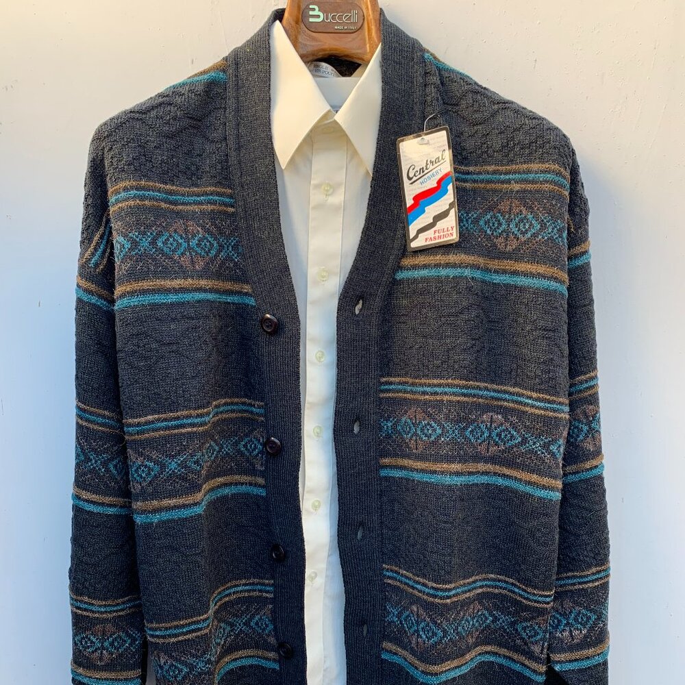 Central Hosiery Men’s V Neck Knit Long Sleeve 6 Buttons Cardigan